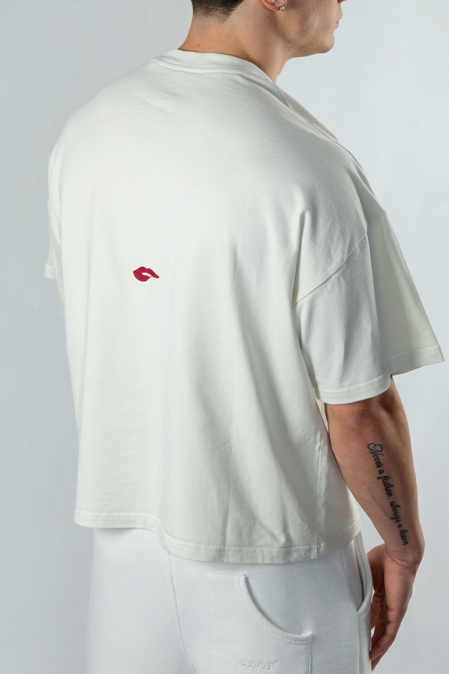 VINTAGE WHITE