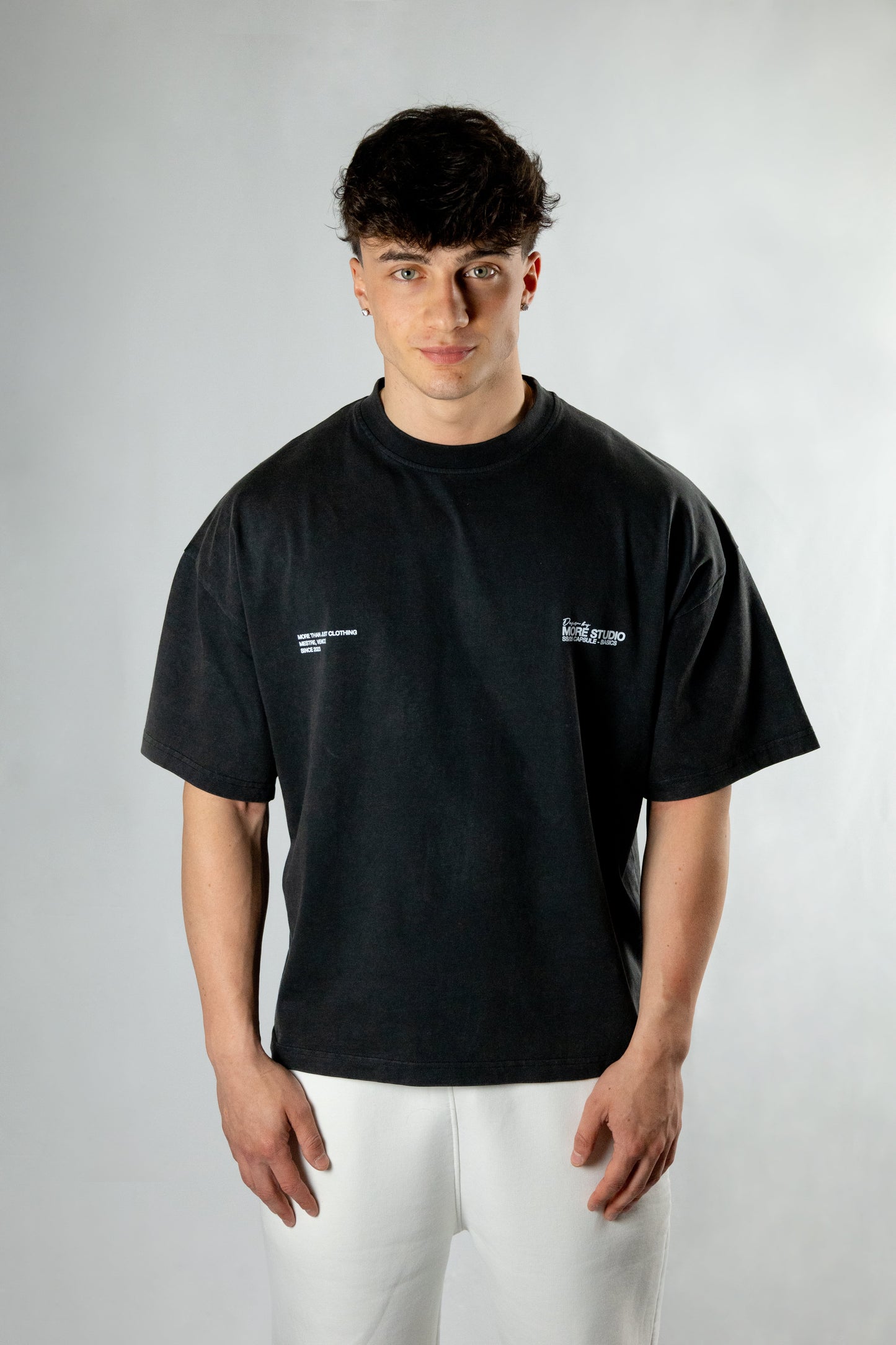 VINTAGE BLACK